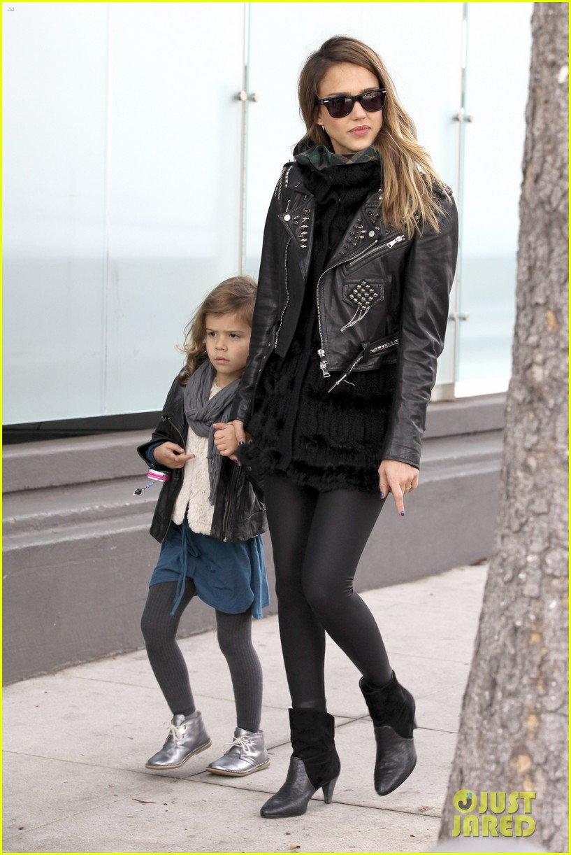 Jessica Alba & Honor Matching Outfits For Lunch! Photo 2775655